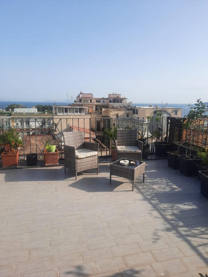 La Casa Di Nettuno Apartment เนเปิลส์ ภายนอก รูปภาพ