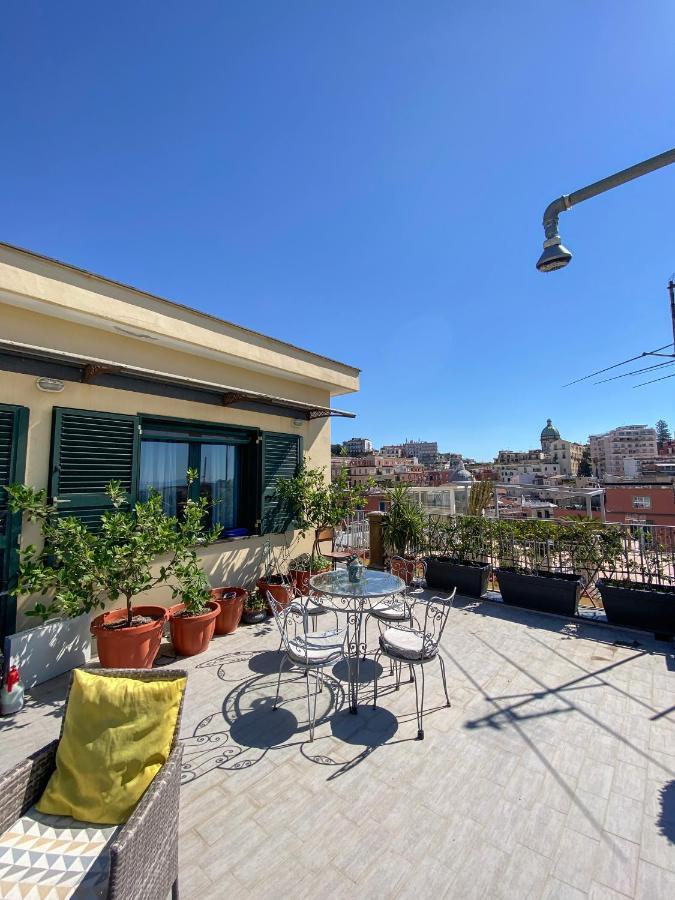 La Casa Di Nettuno Apartment เนเปิลส์ ภายนอก รูปภาพ