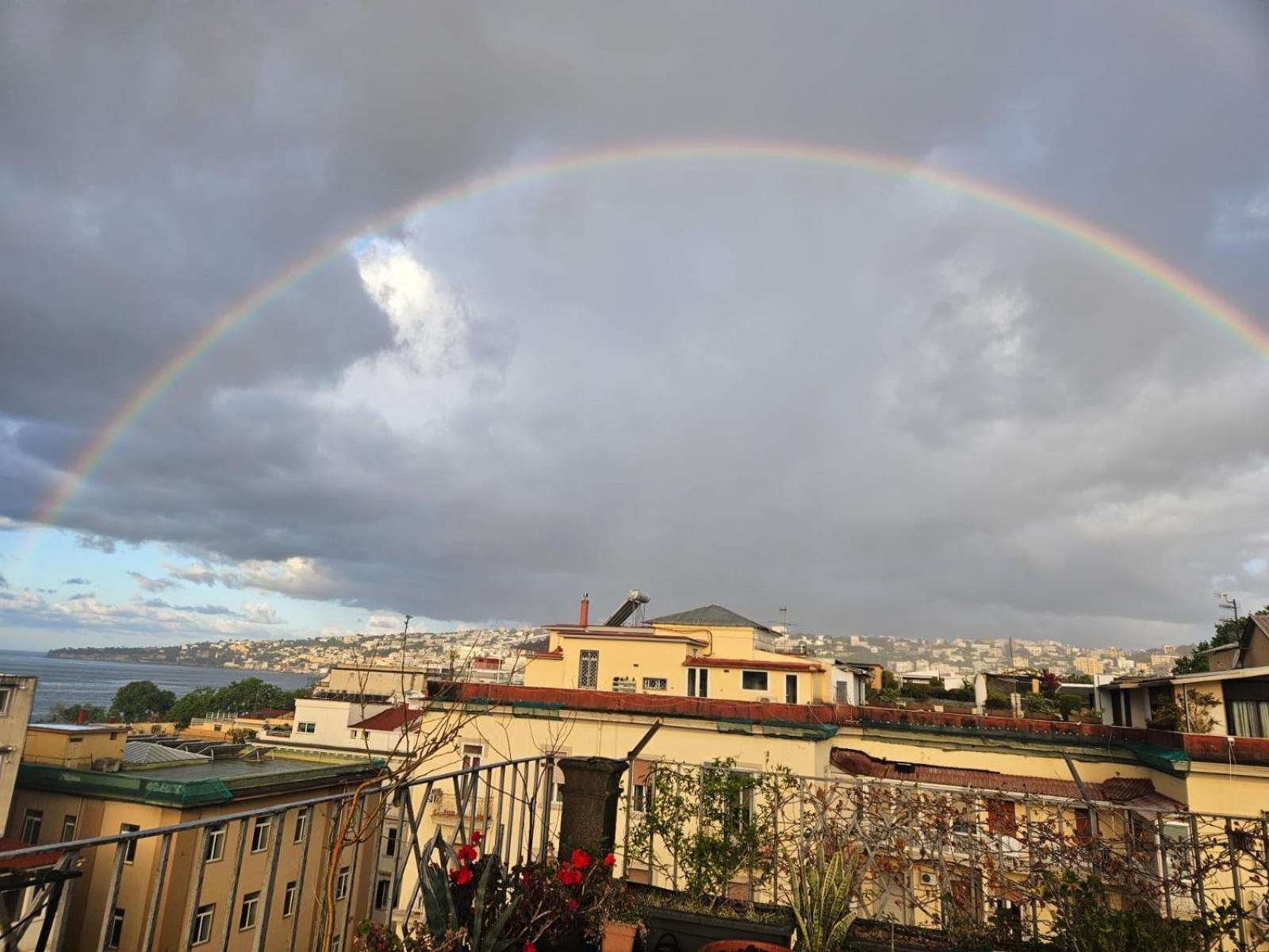 La Casa Di Nettuno Apartment เนเปิลส์ ภายนอก รูปภาพ